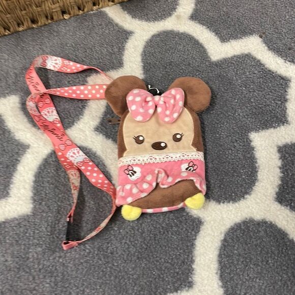 Mini Mouse Badge holder/purse - Picture 2 of 10